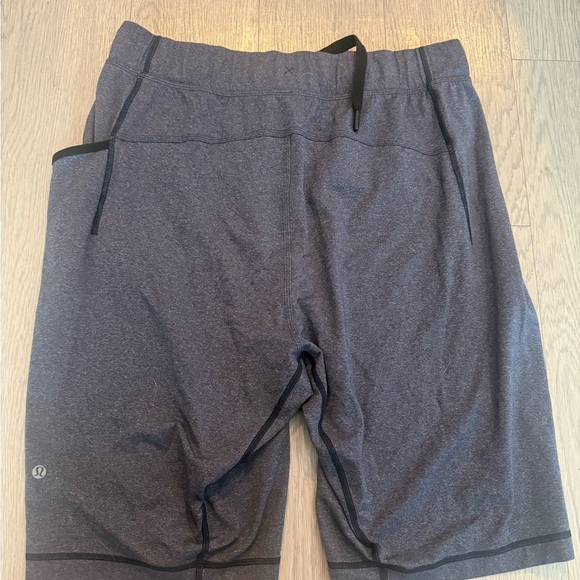 Lululemon Men's For The People Short Heathered Gray Size L Stretch - Picture 2 of 4